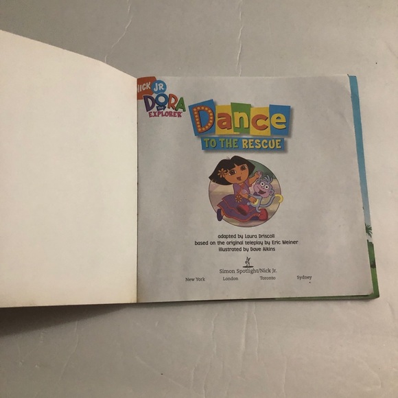 Dora the Explorer Dance to the Rescue Book - Picture 2 of 3